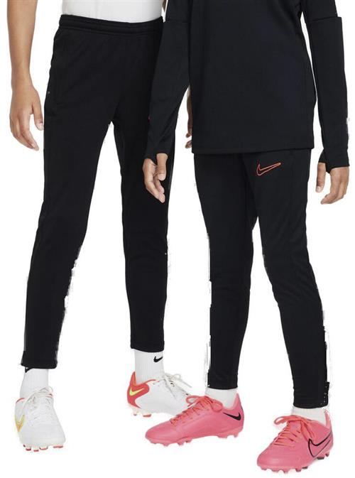 Se Nike Drifit Academy Bukser 128-137 / S - Træningsbukser hos Magasin ved Magasin