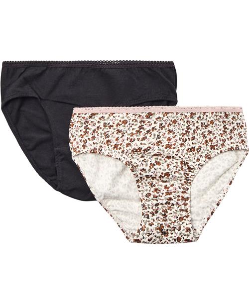 Se BAKITO by Magasin Du Nord Collection BAKITO by Magasin Girls Briefs 2pack Str 4 Brown Mini Flower / Black Underbukser Bomuld ved Magasin