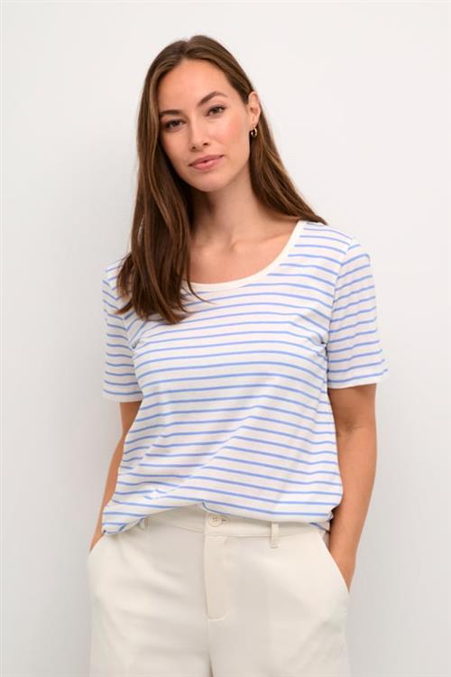 Se Culture Cudeia Oneck Tshirt Kvinde White/blue Stripe Kortærmede T-shirts Str XS - hos Magasin ved Magasin