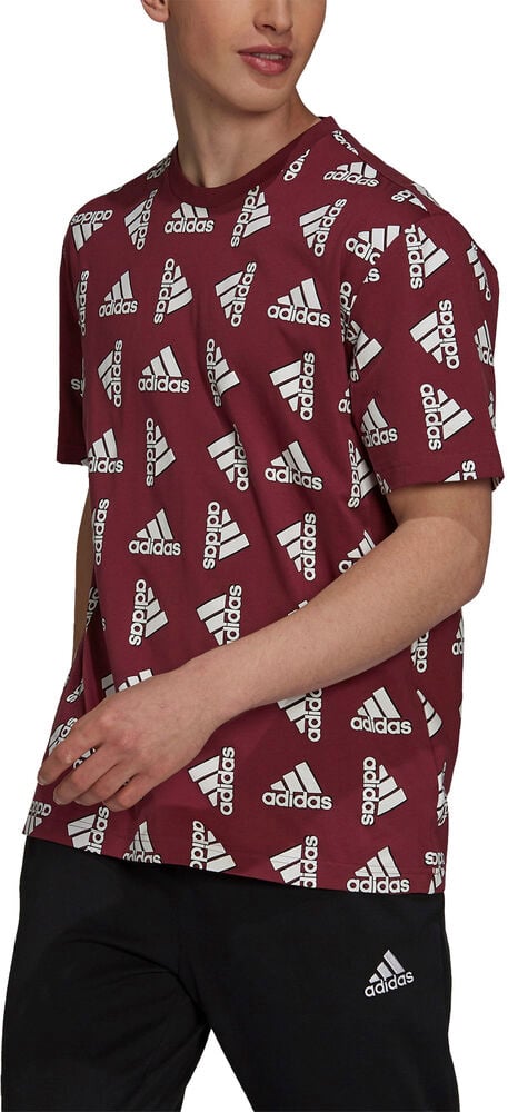 Se adidas Essentials Loose Giant Logo Tshirt S - T-shirts Bomuld hos Magasin ved Magasin