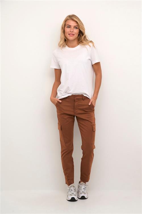 Se Kaffe Kalea Pocket Pants Kvinde Soft Silt Bukser Med Smalle Ben Str 44 - hos Magasin ved Magasin