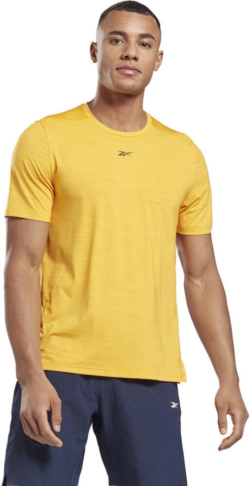 Se Reebok Tech Style Activchill Move Trænings Tshirt S - T-shirts Nylon hos Magasin ved Magasin