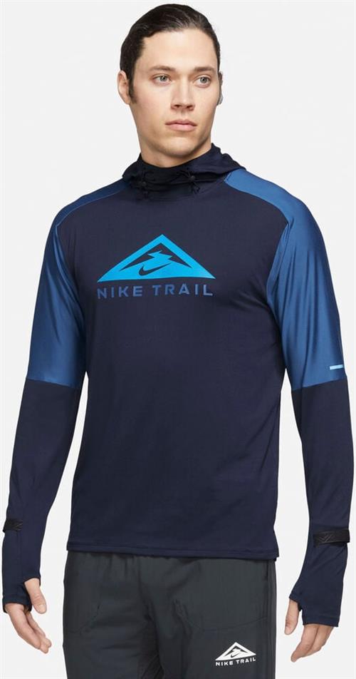 Se Nike Dri Fit Trail Lobetroje M - Sweatshirts Polyester hos Magasin ved Magasin