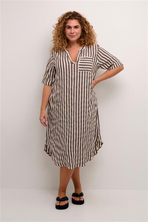 Kaffe Curve Kcsumma Kaftan Dress Kvinde Feather Gray/dark Grey Midi Kjoler Str 46 - hos Magasin