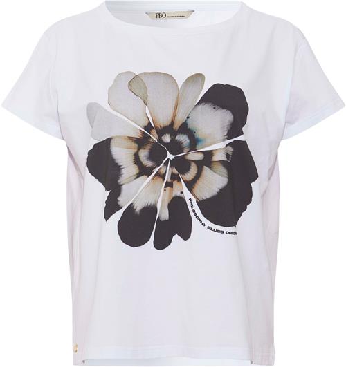 Se PBO ¤ Riona Tshirt ¤ Kvinde White Kortærmede T-shirts Str XS - hos Magasin ved Magasin