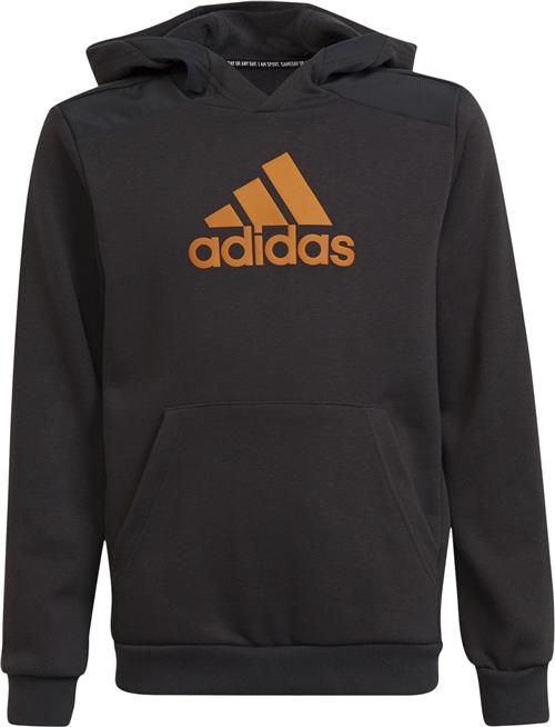 adidas Badge Of Sport Logo Hættetrøje 116 - Sweatshirts & Hættetrøjer hos Magasin