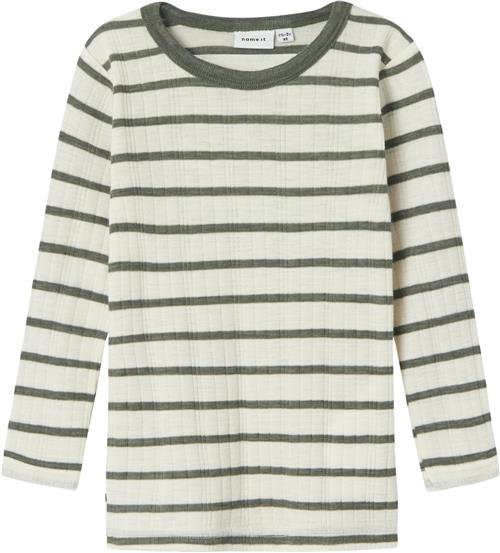 Name It Nmmwang Wool Needle LS TOP Noos Str 104 - Snow White/mulled Basil Langærmede T-shirts hos Magasin