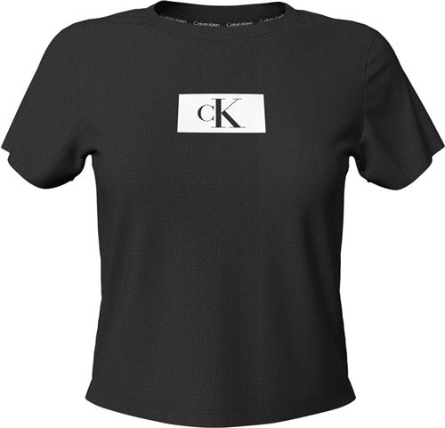 Se Calvin Klein Crew Neck Short Sleeve Tshirt Kvinde Ub1 Kortærmede T-shirts Str S - Bomuld hos Magasin ved Magasin