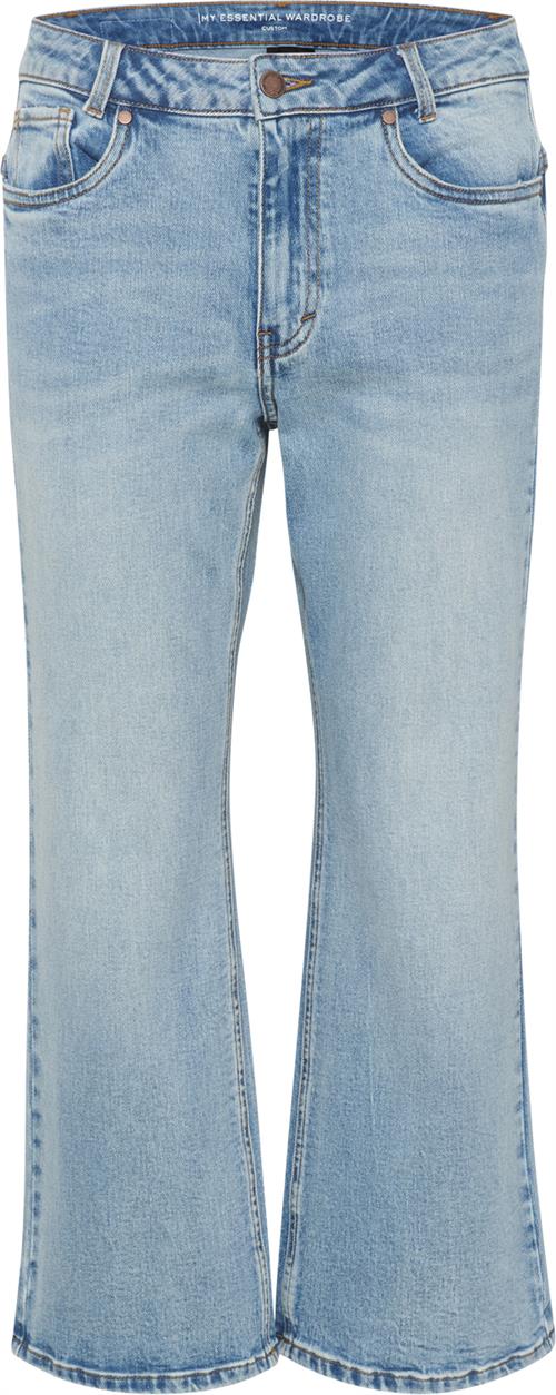 Se My Essential Wardrobe Dangomw 144 High Kick Flared Y Kvinde Light Blue Retro Wash Flared Jeans Str 32 - hos Magasin ved Magasin