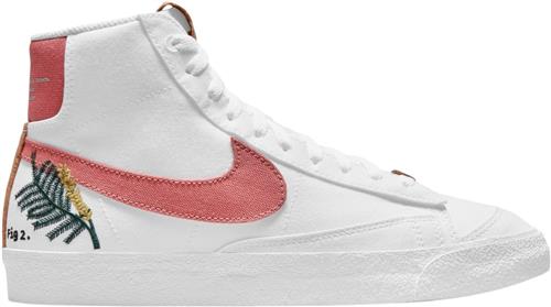 Se Nike Nike Blazer MID '77 SE Women's Kvinde White Sneakers Str 39 - hos Magasin ved Magasin