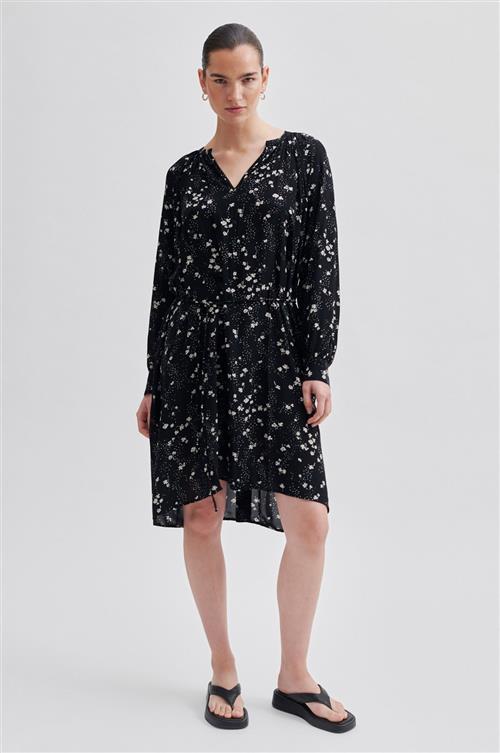 Se Second Female Emote Tunic Dress Kvinde Black Tunikaer Str S - Viskose hos Magasin ved Magasin