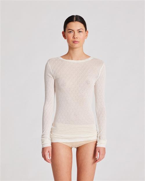 Se Gai&Lisva Fermi L/S Silk Top Kvinde Off White Langærmede T-shirts Str M - Silke hos Magasin ved Magasin