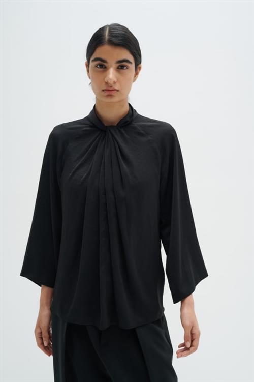 Se InWear Kotoiw Blouse Kvinde Black Langærmede Bluser Loose Fit Str 42 - hos Magasin ved Magasin