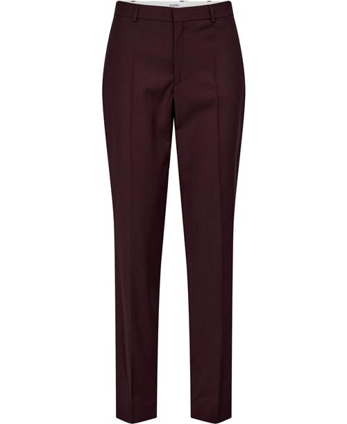 Se Filippa K Emma Wool Trousers Kvinde Burgundy Bukser Med Smalle Ben Str 38 - Uld hos Magasin ved Magasin