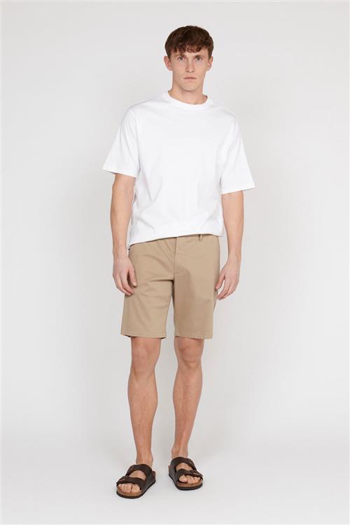 Se Matinique Mathomas Short Mand Plaza Taupe Chino Shorts Regular Fit Str 30 - hos Magasin ved Magasin