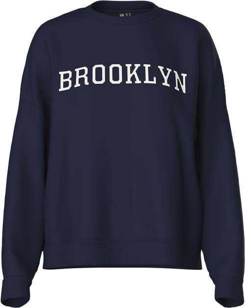 Pieces Pcsasie LS Oneck Loose Sweat D2D Kvinde Maritime Blue/white Brooklyn Langærmede Bluser Str XL - hos Magasin