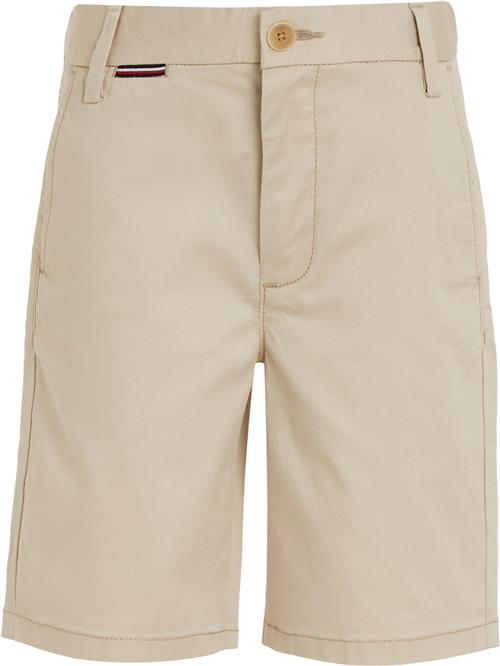 Tommy Hilfiger 1985 Chino Short Str 8 år / 128 cm - Classic Beige Shorts & Bloomers hos Magasin