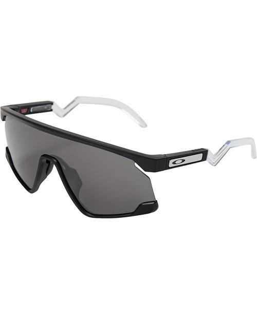 Se Oakley Oakley Bxtr 39 - Solbriller hos Magasin ved Magasin