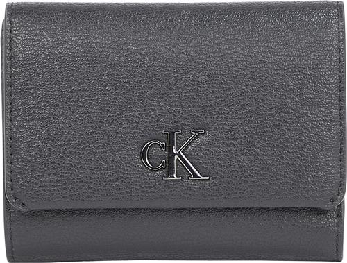 Se Calvin Klein Minimal Monogram MED Trifold One size - Punge hos Magasin ved Magasin