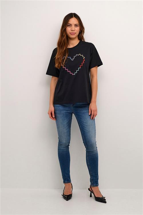 Se Culture Cuamora Heart Tshirt Kvinde Black Kortærmede T-shirts Str XS - hos Magasin ved Magasin