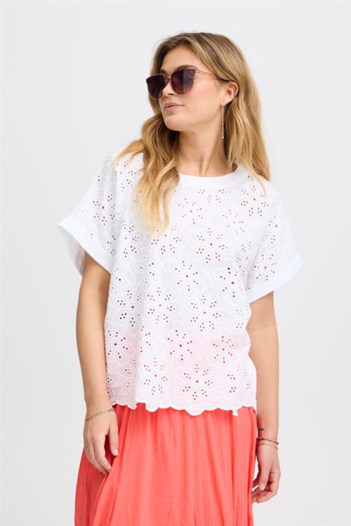 Se Sorbet Sbjacey Flower TEE Kvinde Snow White Kortærmede T-shirts Str L/XL - hos Magasin ved Magasin