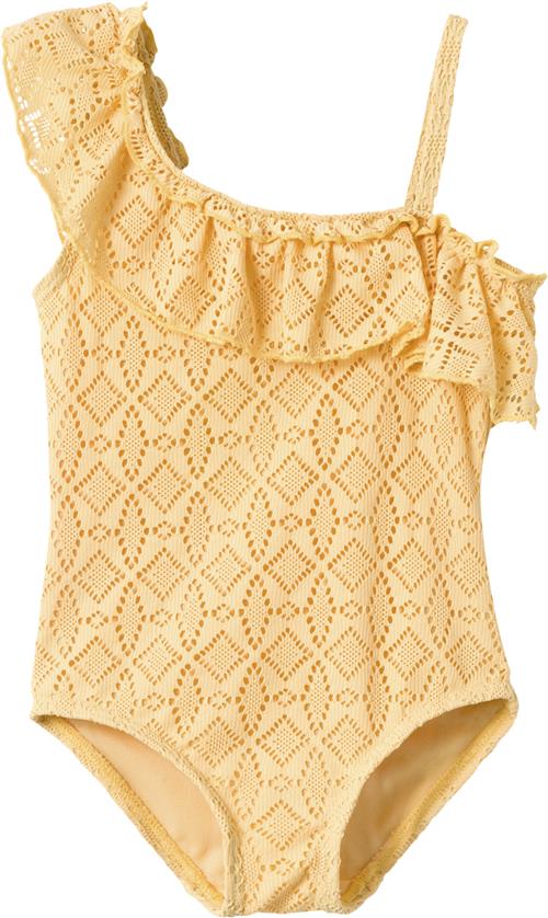 Lil' Atelier Nmffannie Swimsuit LIL Str 98 - Sahara Sun Badedragter hos Magasin