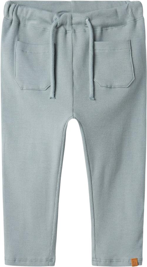 Se Lil' Atelier Nbmhalli Nreg Pant LIL Str 86 - Abyss Bukser hos Magasin ved Magasin