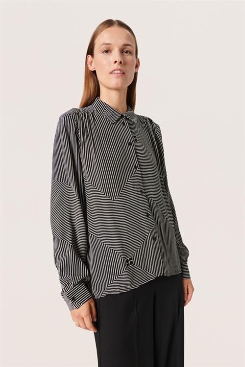 Se Soaked in Luxury Slmolly Shirt Kvinde Monogram Line Print Langærmede Skjorter Casual Fit Str M - hos Magasin ved Magasin