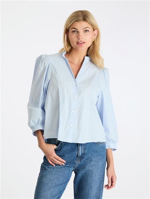 Se Neo Noir Barba Stripe Blouse Kvinde Light Blue Langærmede Bluser Str 40 - hos Magasin ved Magasin