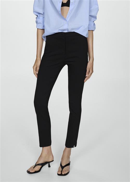 MANGO Cropped Slimfit Trousers Kvinde Black Bukser Med Smalle Ben Str 42 - hos Magasin