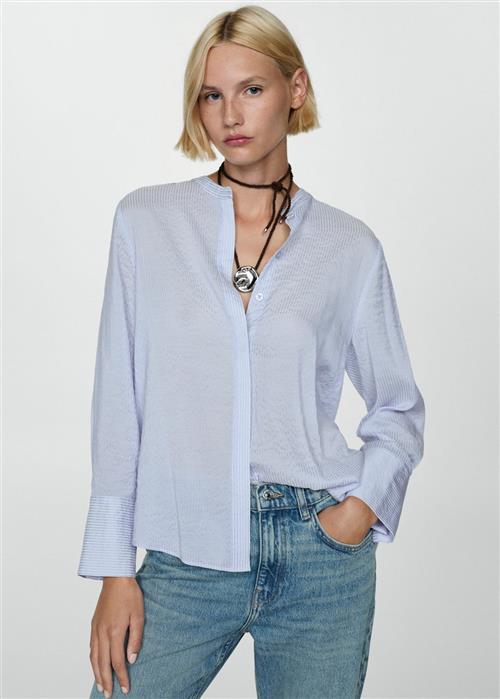 Se MANGO Striped Flowy Shirt Kvinde Medium Blue Skjorter Str S - hos Magasin ved Magasin