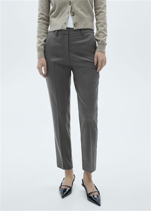 Se MANGO Trousers .- Warm Kvinde 92 Bukser Str 42 - hos Magasin ved Magasin