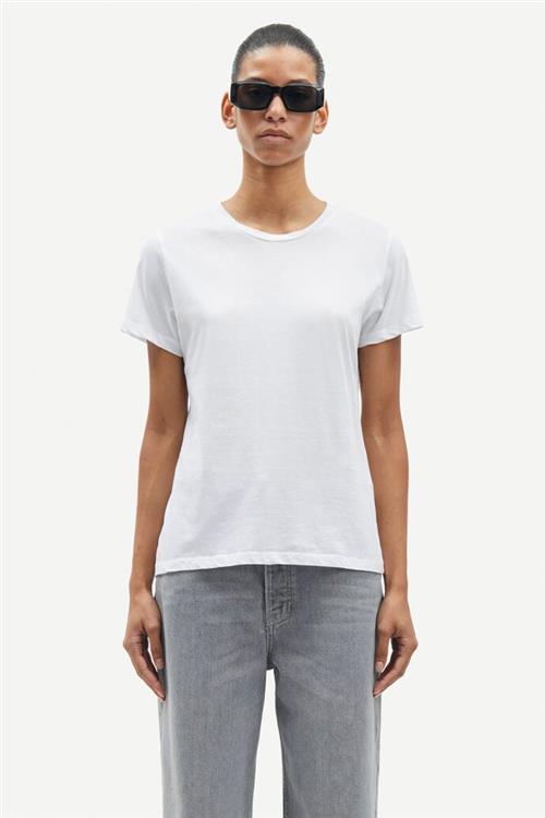 Samsøe Samsøe Solly tee Solid 205 Kvinde White Kortærmede T-shirts Str XS - hos Magasin