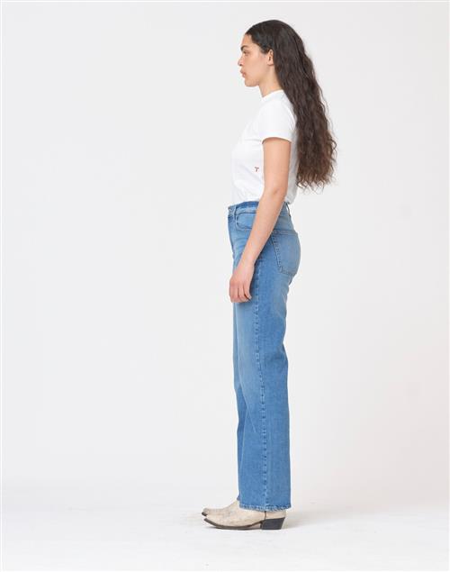 Tomorrow Brown Straight Jeans Wash Iowa Kvinde Denim Blue Straight Jeans Str 30 / 32'' - hos Magasin