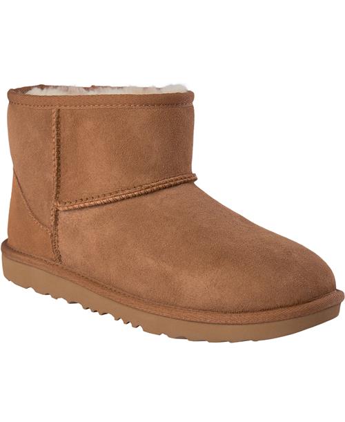 Se UGG Classic Mini II Kids Chestnut Støvler Str 33 - hos Magasin ved Magasin