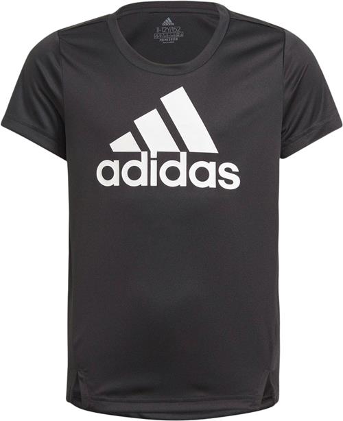 Se adidas Design to Move Tshirt 152 - T-shirts hos Magasin ved Magasin