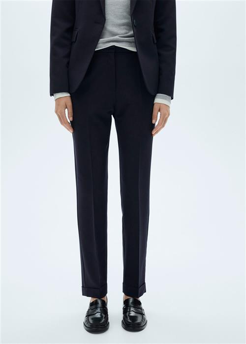 Se MANGO Straight Suit Trousers Kvinde Navy Bukser Plus Size Str 44 - hos Magasin ved Magasin