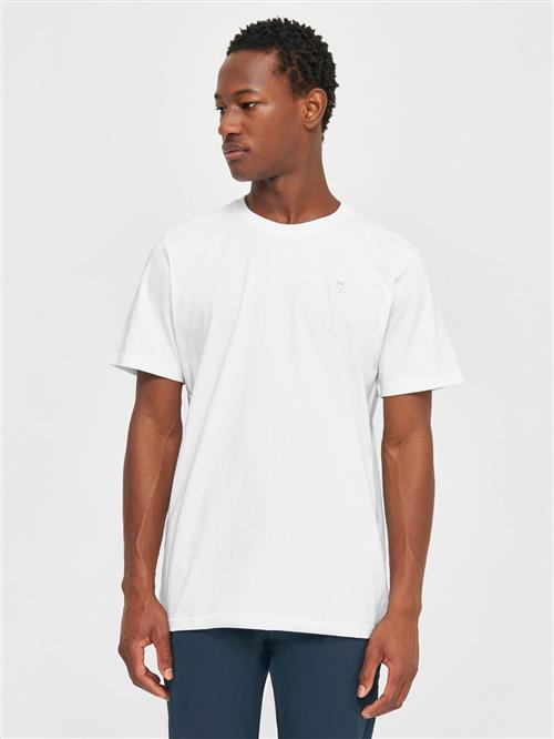 Se Knowledge Cotton Apparel Loke Badge tee Regenerative Organic Certified - Gots/vegan Mand Hvid Kortærmede T-shirts Str XXXL - hos Magasin ved Magasin