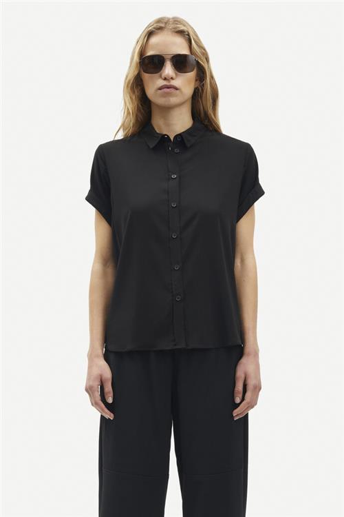 Samsøe Samsøe Majan ss Shirt 9942 Kvinde Black Kortærmede Skjorter Str S - Viskose hos Magasin