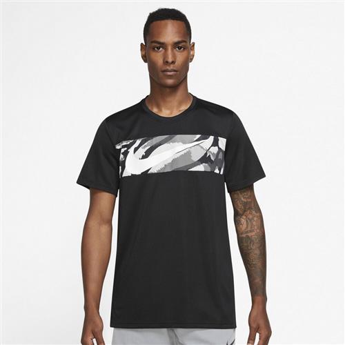 Se Nike Dri Fit Sport Clash Traenings T Shirt XL - T-shirts hos Magasin ved Magasin