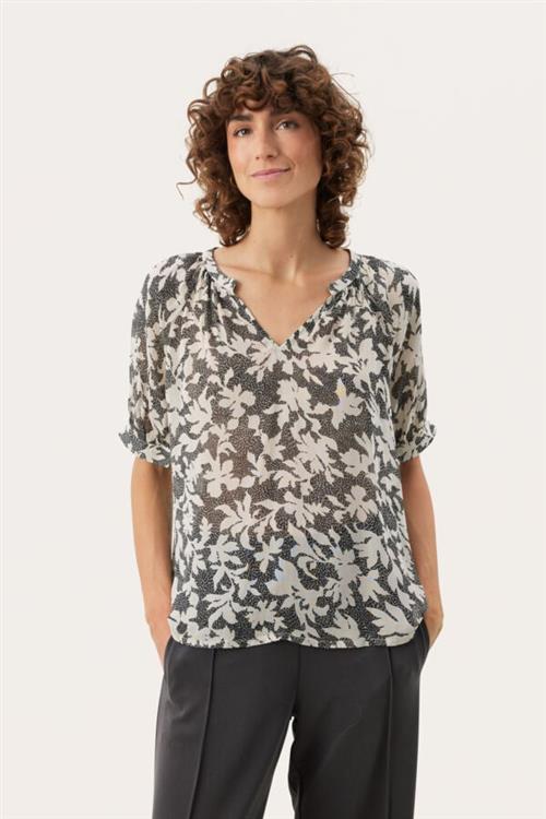 Se Part Two Popsypw BL Kvinde Black Stitch Leaf Print Kortærmede Bluser Relaxed Fit Str 42 - hos Magasin ved Magasin