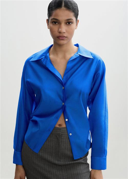 Se MANGO Satin Lyocell Shirt Kvinde Medium Blue Skjorter Str XXL - hos Magasin ved Magasin