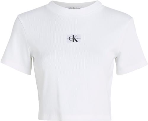 Se Calvin Klein Tshirt With Badge Logo Kvinde Yaf Kortærmede T-shirts Str L - Bomuld hos Magasin ved Magasin