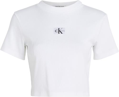 Calvin Klein Tshirt With Badge Logo Kvinde Yaf Kortærmede T-shirts Str M - Bomuld hos Magasin