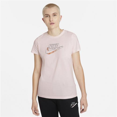 Se Nike Sportswear T Shirt S - Trænings T-shirts hos Magasin ved Magasin