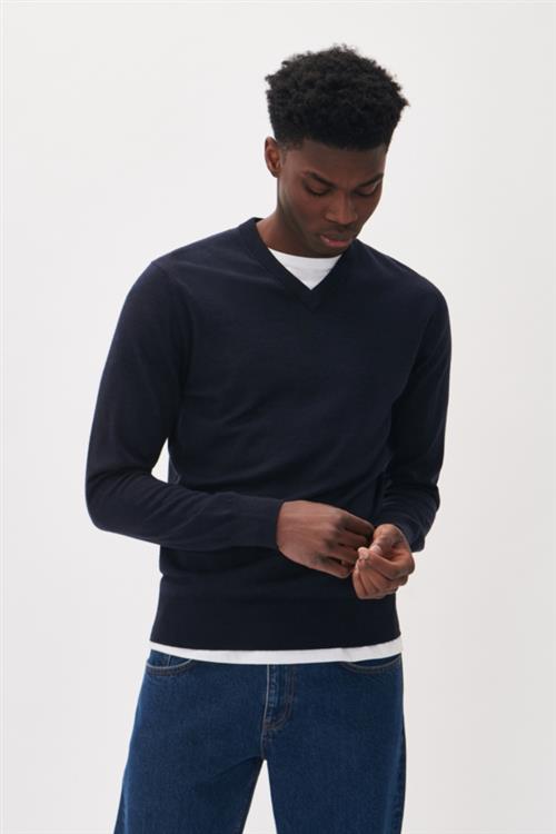 Se Matinique Maviggo Mand Dark Navy Melange Sweaters Regular Fit Str XL - hos Magasin ved Magasin