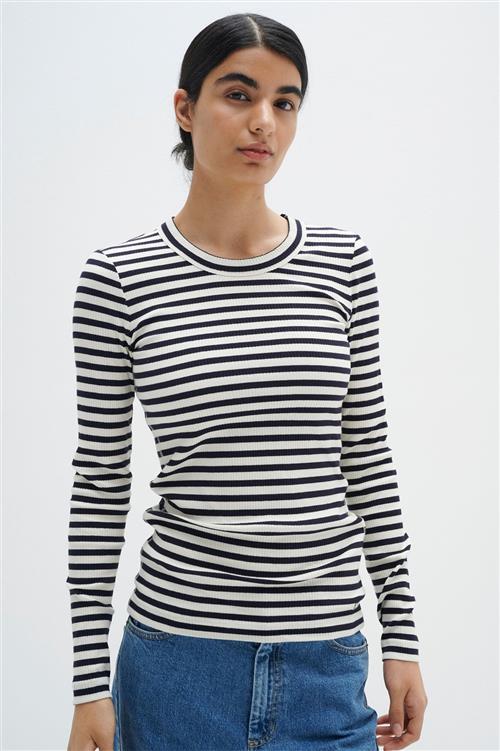 Se InWear Dagnaiw Striped Tshirt LS Kvinde Whisper White / Marine Blue Langærmede T-shirts Slim Fit Str L - hos Magasin ved Magasin