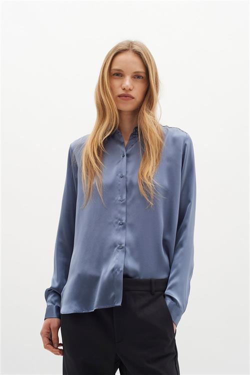 Se InWear Leonore Shirt Premium 100% Silk Kvinde Flint Stone Langærmede Skjorter Relaxed Fit Str 44 - hos Magasin ved Magasin