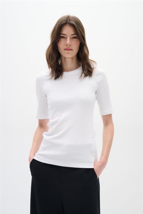 InWear Dagnaiw Tshirt Kvinde Pure White Kortærmede T-shirts Slim Fit Str S - Bomuld hos Magasin