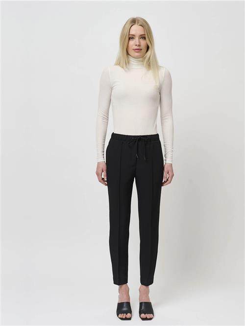 Bruuns Bazaar Rubysus Livia Pants Former 1839 Kvinde Black Bukser Med Smalle Ben Str 34 - Polyester hos Magasin